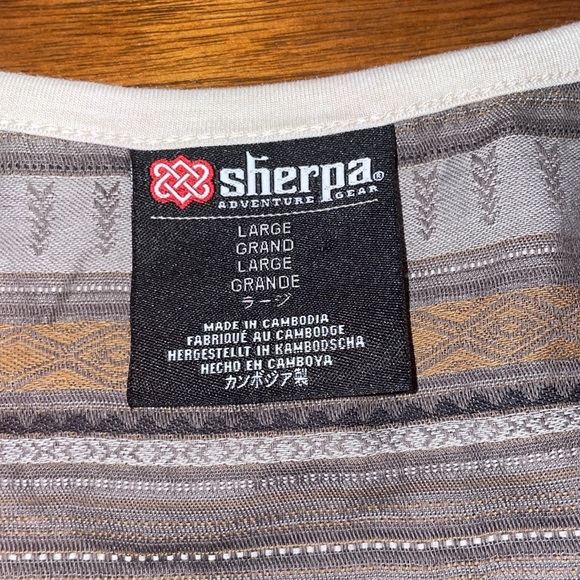 🇳🇵NWOT Sherpa Adventure Gear Tank Top - Picture 1 of 5